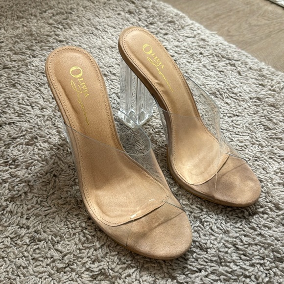 Clear PVC Mules Heels 8 - Picture 2 of 9
